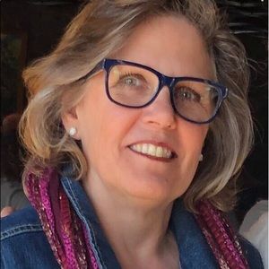 Meet your Posher, Cynthia